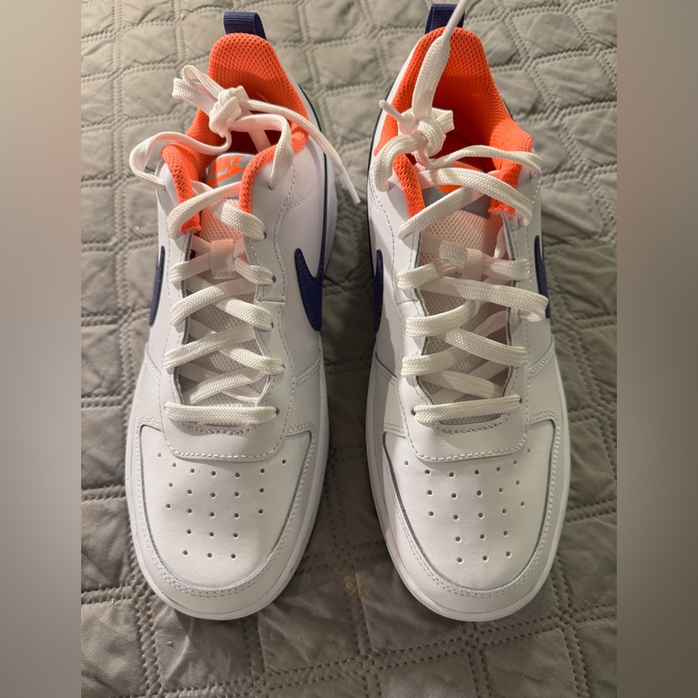 Nike Court Borough Low 2 Size 7.  NIB